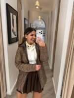 CASACO ACOLCHOADO CASTANHO COM CAPUZ PONTO CHIC