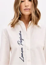 CAMISA BRANCA COM LOGÓTIPO BORDADO LANÇA PERFUME - Image 2
