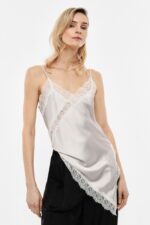 TOP CETIM BEGE COM RENDA IMPERIAL - Image 2