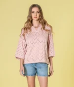 CAMISOLA ROSA COM CAPUZ EM MALHA RENDADA RUGA