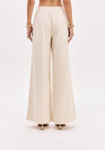 CALÇA BEGE EM ALGODÃO COM DETALHE DOURADO LANÇA PERFUME - Image 4