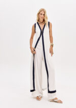 MACACÃO LONGO BRANCO COM COLETE APLICADO LANÇA PERFUME