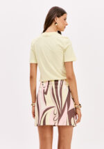 SAIA MINI ESTAMPADA ROSA E AMARELO LANÇA PERFUME - Image 4