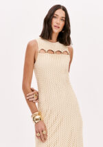 VESTIDO LONGO CREME EM MALHA PERFURADA COM DETALHE DOURADO LANÇA PERFUME - Image 2