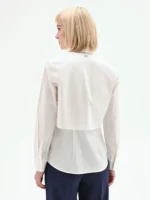 CAMISA BRANCA COM SOBREPOSIÇÃO RINASCIMENTO - Image 3