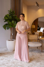 CALÇAS FLUIDAS DE CINTURA SUBIDA COM CINTO ROSA IMPERIAL - Image 2