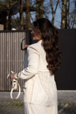 BLAZER BEGE COM DETALHE EM RENDA RINASCIMENTO