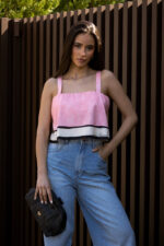 TOP CROPPED ROSA COM CONTRASTE LANÇA PERFUME