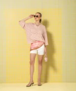 CAMISOLA ROSA COM CAPUZ EM MALHA RENDADA RUGA - Image 2