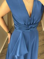 VESTIDO MIDI AZUL COM DECOTE EM V E APLICAÇÃO DE FOLHO PONTO CHIC - Image 4