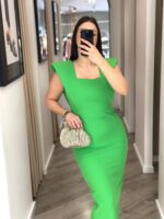 VESTIDO MIDI VERDE COM OMBREIRAS E DECOTE QUADRADO PONTO CHIC