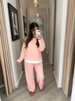 CONJUNTO ROSA COM DETALHE CONTRASTANTE PONTO CHIC - Image 2