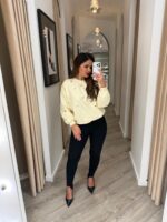 CAMISOLA AMARELA COM CORAÇÕES METÁLICOS PONTO CHIC - Image 5