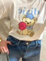 T-SHIRT BRANCA COM URSO ONLY GOOD VIBES DIXIE - Image 3