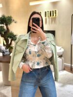 BLUSA FLORAL BRANCA E AZUL PONTO CHIC - Image 4