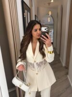 BLAZER BEGE COM DETALHE EM RENDA PONTO CHIC - Image 4