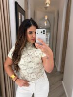 BODY EM RENDA AMARELO MANTEIGA MANGA CURTA PONTO CHIC