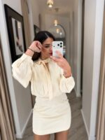 VESTIDO CURTO BEGE COM RENDA NAS COSTAS PONTO CHIC