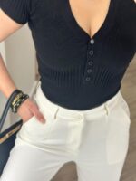 BODY MALHA PRETO COM GOLA E BOTÕES PONTO CHIC - Image 3