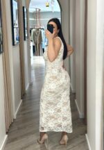 VESTIDO COMPRIDO EM RENDA BRANCO PONTO CHIC - Image 4