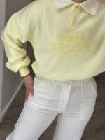 CAMISOLA AMARELO MANTEIGA COM GOLA POLO PONTO CHIC - Image 3