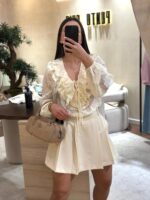 SAIA CALÇÃO BEGE DE ALFAIATARIA COM PREGAS IMPERIAL - Image 3