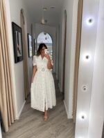 VESTIDO MIDI BRANCO EM RENDA COM CINTO E DETALHES EM BRILHO PONTO CHIC - Image 6