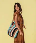 MALA DE MALHA ÀS RISCAS COM LOGÓTIPO BORDADO RUGA - Image 2