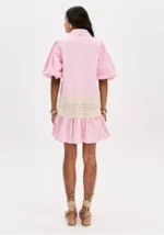 VESTIDO ROSA COM RENDA E MANGA ABALONADA LANÇA PERFUME - Image 4