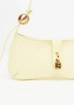 MALA BRANCA TEXTURA COM DETALHES DOURADOS LANÇA PERFUME - Image 2