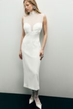 VESTIDO MIDI BRANCO COM TRANSPARÊNCIA NA PARTE SUPERIOR E LAÇO NAS COSTAS IMPERIAL