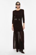 VESTIDO CASTANHO COM DETALHE DE TULE E CINTO IMPERIAL