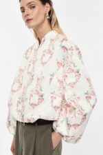 CASACO ESTILO BOMBER ESTAMPADO FLORAL IMPERIAL - Image 3