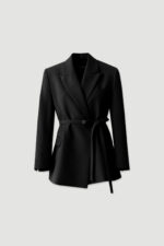 BLAZER PRETO CLÁSSICO COM CINTO FERRACHE