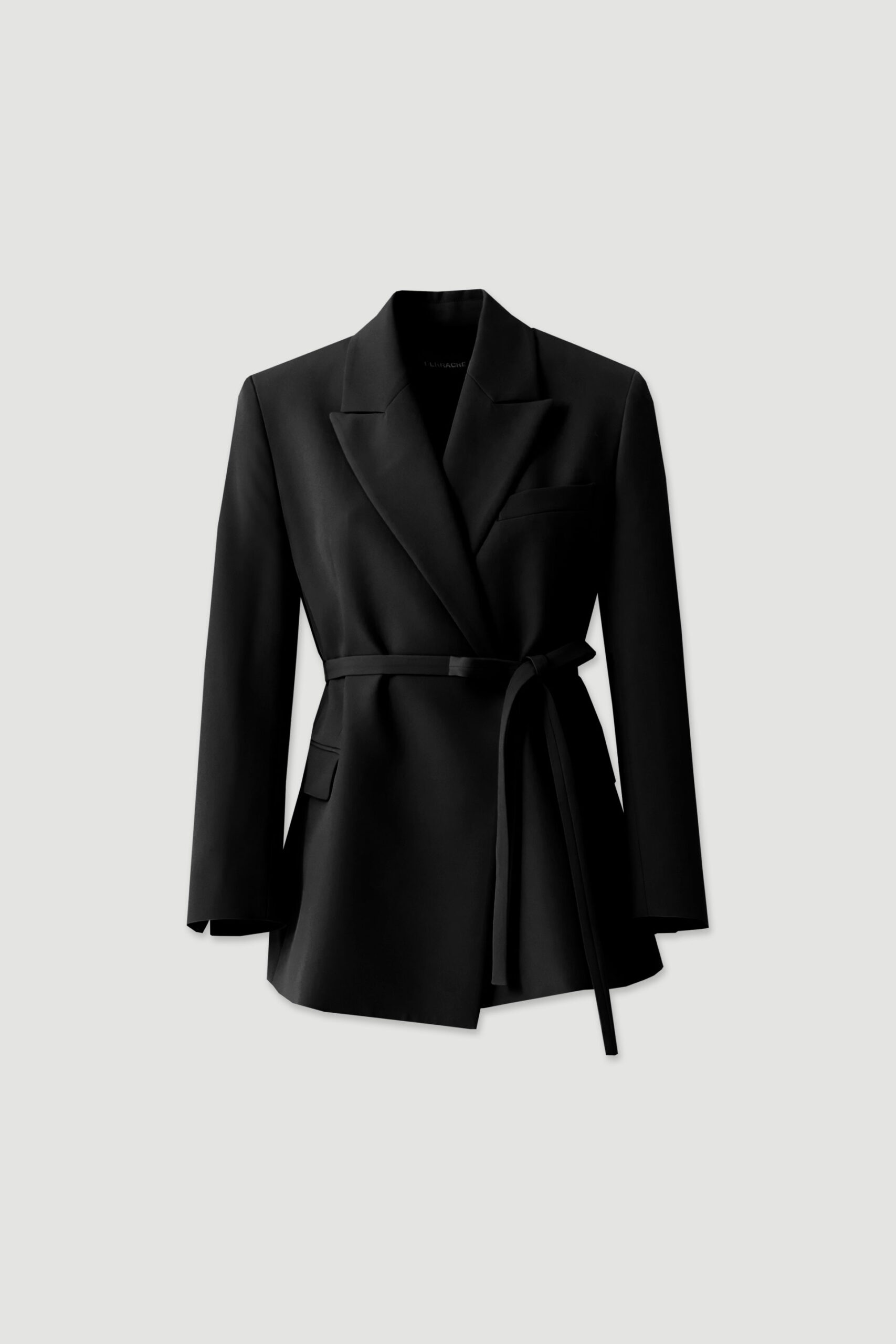 1773745231_33848bd36d897c89106df8759ff79898 BLAZER PRETO CLÁSSICO COM CINTO FERRACHE - Image 1