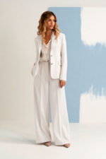 BLAZER BRANCO CLÁSSICO COM BOTÕES METÁLICOS FERRACHE