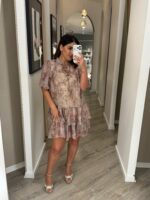 VESTIDO TAUPE FLORAL COM FOLHOS PONTO CHIC - Image 2