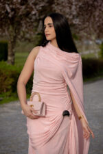 MALA ROSA ACOLCHOADA E LOGÓTIPO DOURADO - Image 2