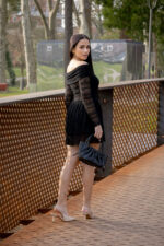 MALA PRETA COM PREGAS E ALÇA REDONDA PONTOCHIC - Image 3