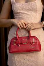 MALA VERMELHA COM TEXTURA CROCO VALENTINO CREATIONS