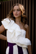 CONJUNTO ROXO E BRANCO COM TOP ASSIMÉTRICO E SAIA MIDI PONTO CHIC - Image 2