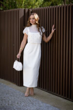 VESTIDO MIDI CRU COM SOBREPOSIÇÃO EM TULE BORDADO PONTO CHIC