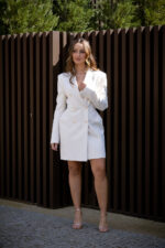 VESTIDO BLAZER BEGE TRESPASSE IMPERIAL