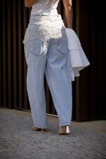 CALÇA DE GANGA COM DETALHE EM RENDA DIXIE - Image 6