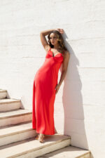 VESTIDO LONGO VERMELHO DE CETIM RINASCIMENTO - Image 2