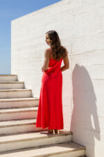 VESTIDO LONGO VERMELHO DE CETIM RINASCIMENTO - Image 5