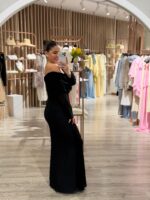 VESTIDO COMPRIDO PRETO EM RENDA COM DRAPEADO PONTO CHIC - Image 4