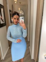 VESTIDO AZUL COM APLICAÇÕES BRILHANTES PONTO CHIC