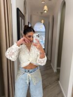 CALÇA DE GANGA COM DETALHE EM RENDA DIXIE - Image 2