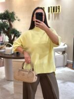 CAMISOLA AMARELA DE MALHA COM GOLA CANELADA IMPERIAL